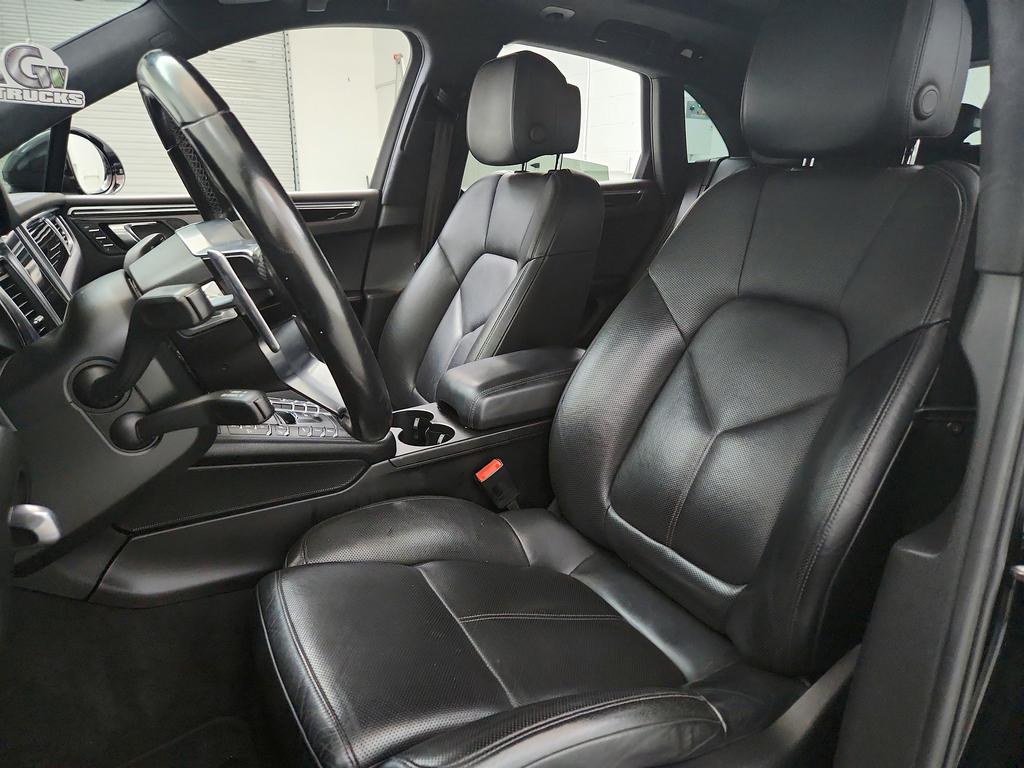 2017 Porsche Macan - $18,550