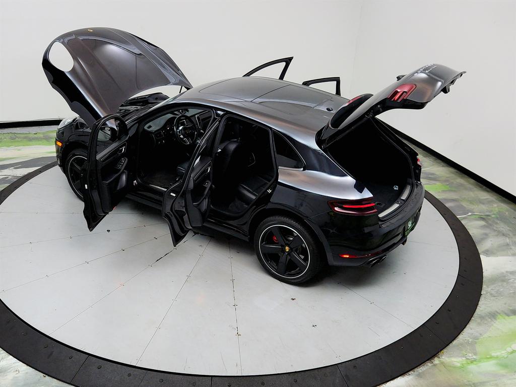 2017 Porsche Macan - $18,550