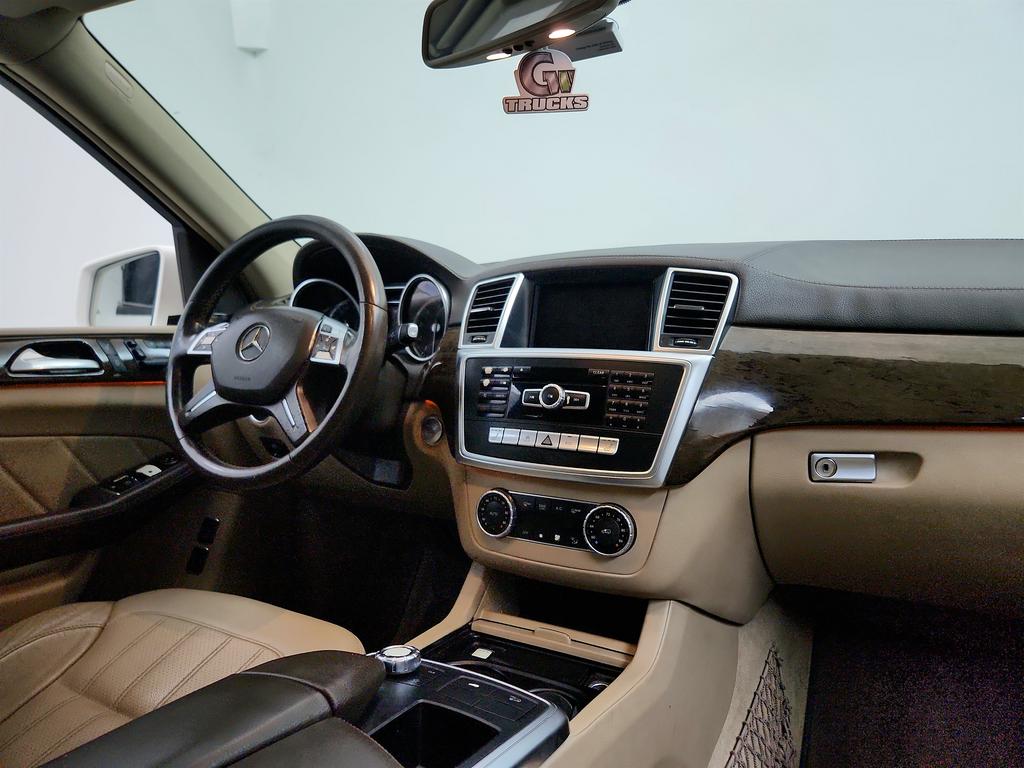 2016 Mercedes-Benz GL-Class - $10,350