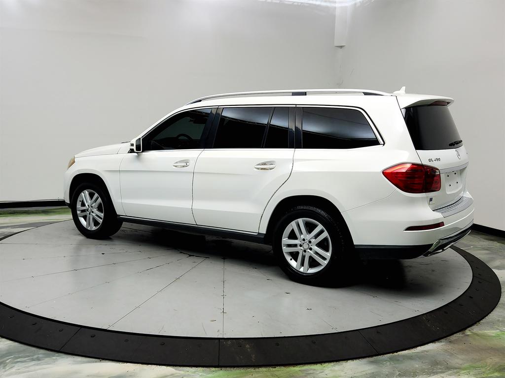2016 Mercedes-Benz GL-Class - $10,350