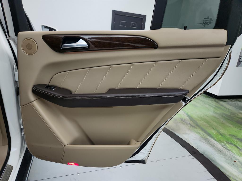 2016 Mercedes-Benz GL-Class - $10,350