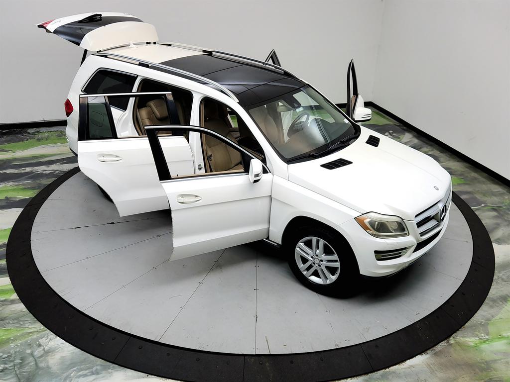 2016 Mercedes-Benz GL-Class - $10,350