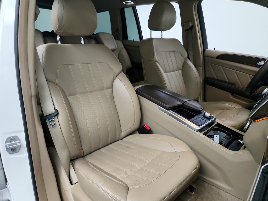 2016 Mercedes-Benz GL-Class - $10,350