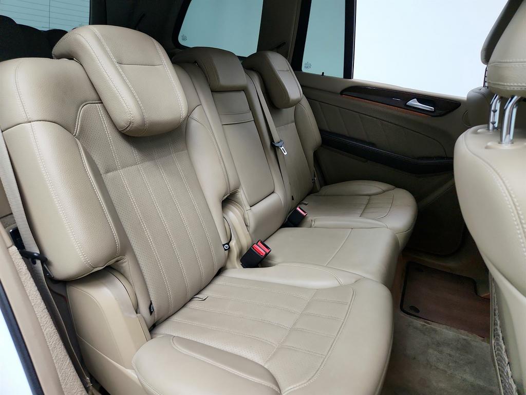 2016 Mercedes-Benz GL-Class - $10,350