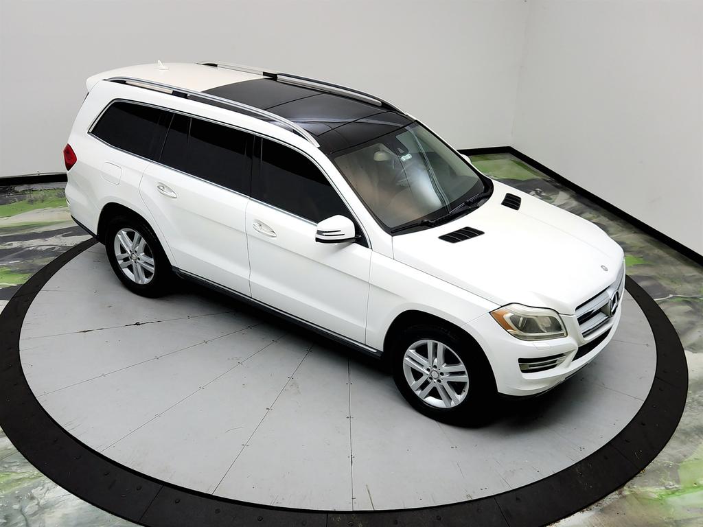 2016 Mercedes-Benz GL-Class - $10,350
