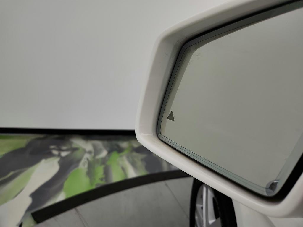 2016 Mercedes-Benz GL-Class - $10,350