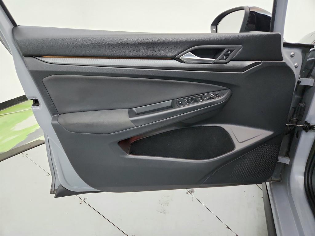2022 Volkswagen Golf - $17,445