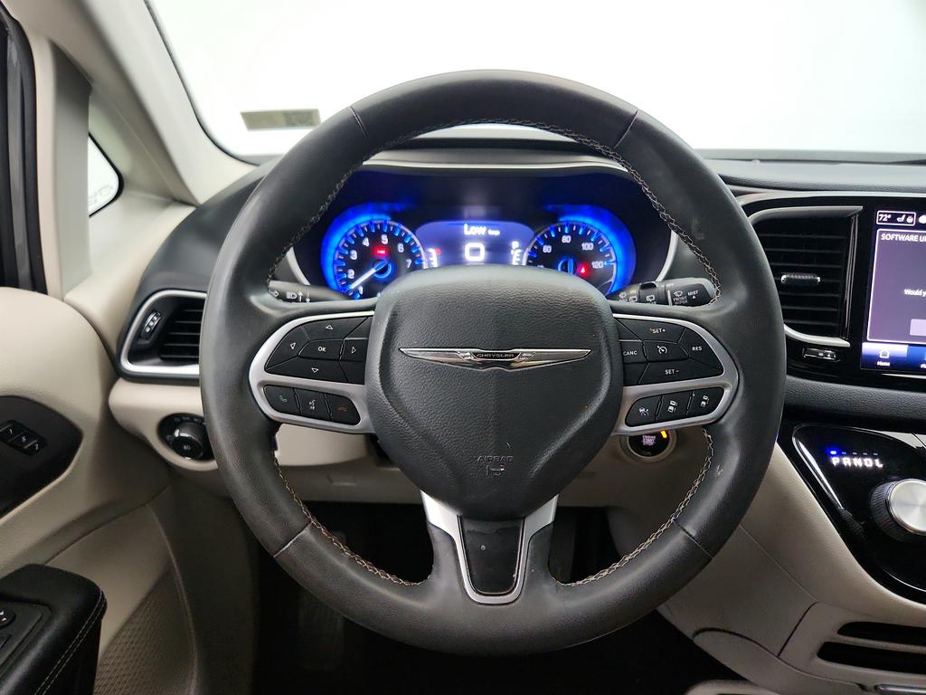 2022 Chrysler Pacifica - $15,545