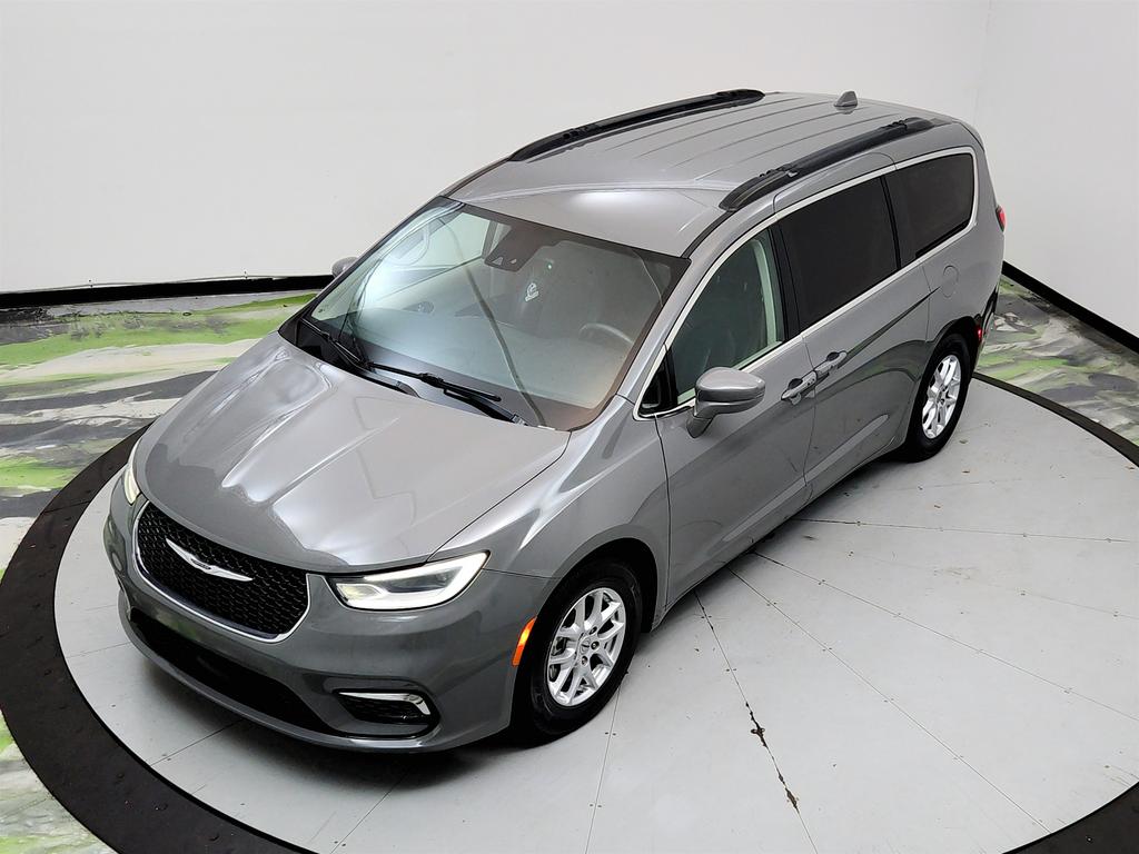 2022 Chrysler Pacifica - $15,545