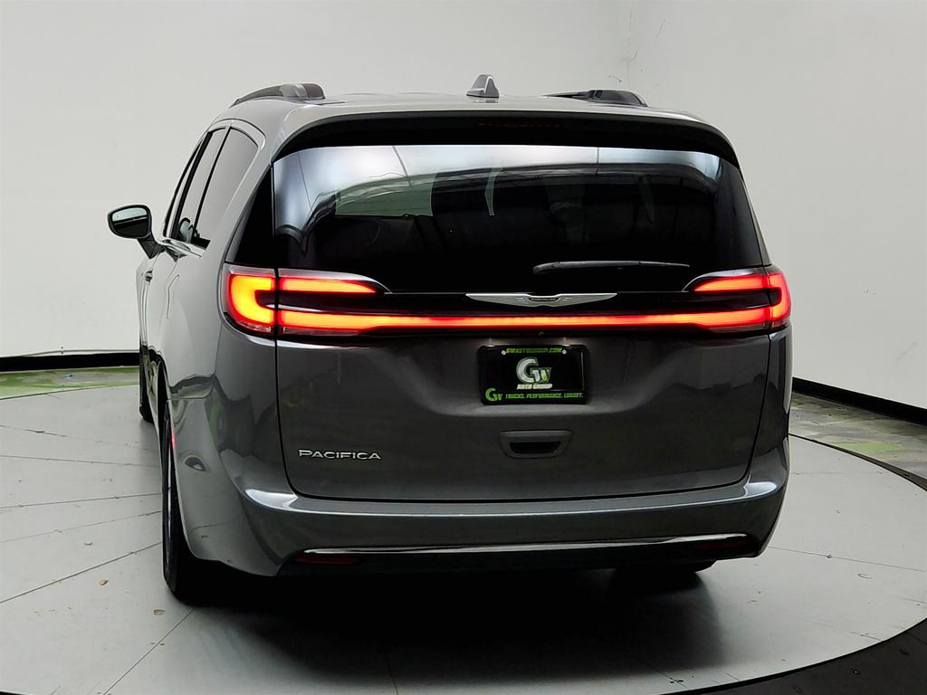 2022 Chrysler Pacifica - $15,545