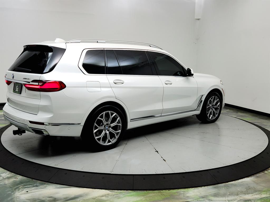 2021 BMW X7 - $29,650