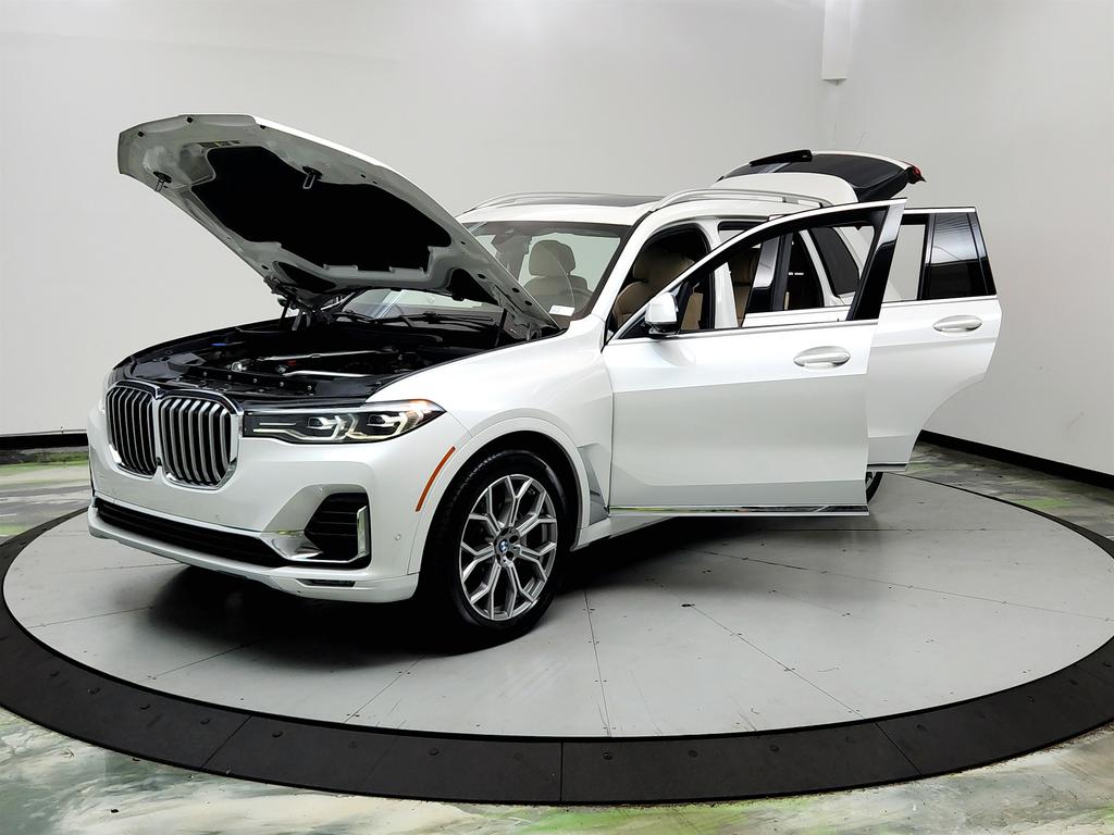 2021 BMW X7 - $29,650