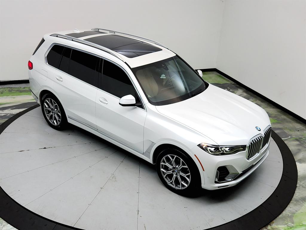 2021 BMW X7 - $29,650