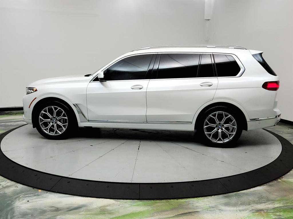 2021 BMW X7 - $29,650