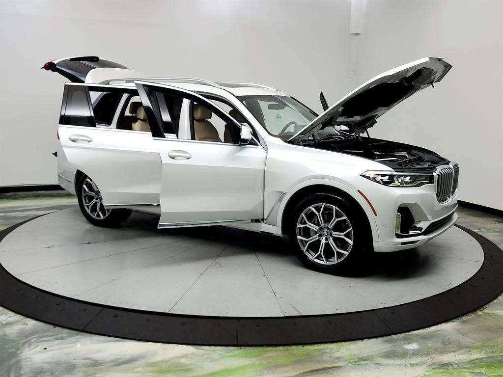 2021 BMW X7 - $29,650