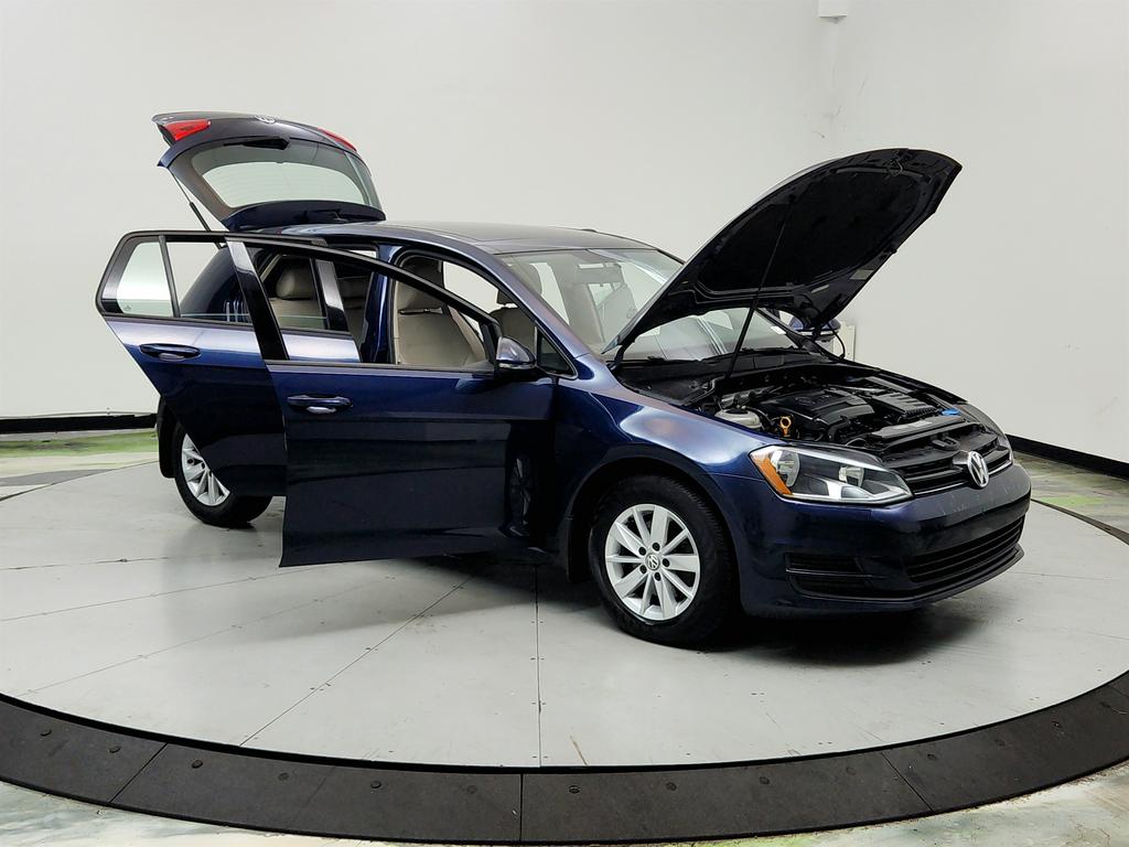 2015 Volkswagen Golf - $5,250