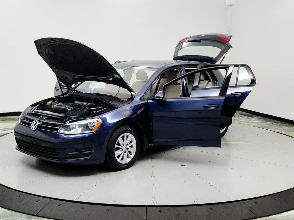 2015 Volkswagen Golf - $5,250