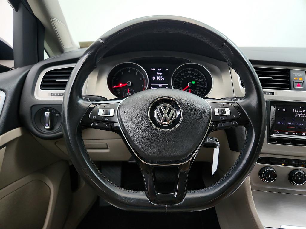 2015 Volkswagen Golf - $5,250