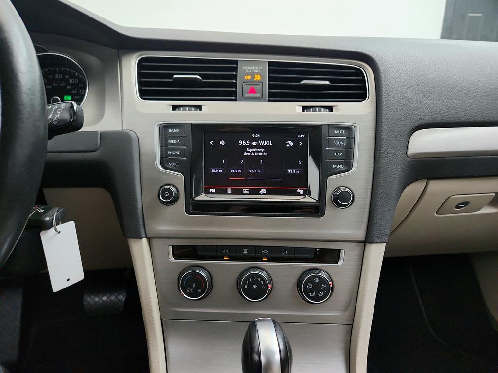 2015 Volkswagen Golf - $5,250
