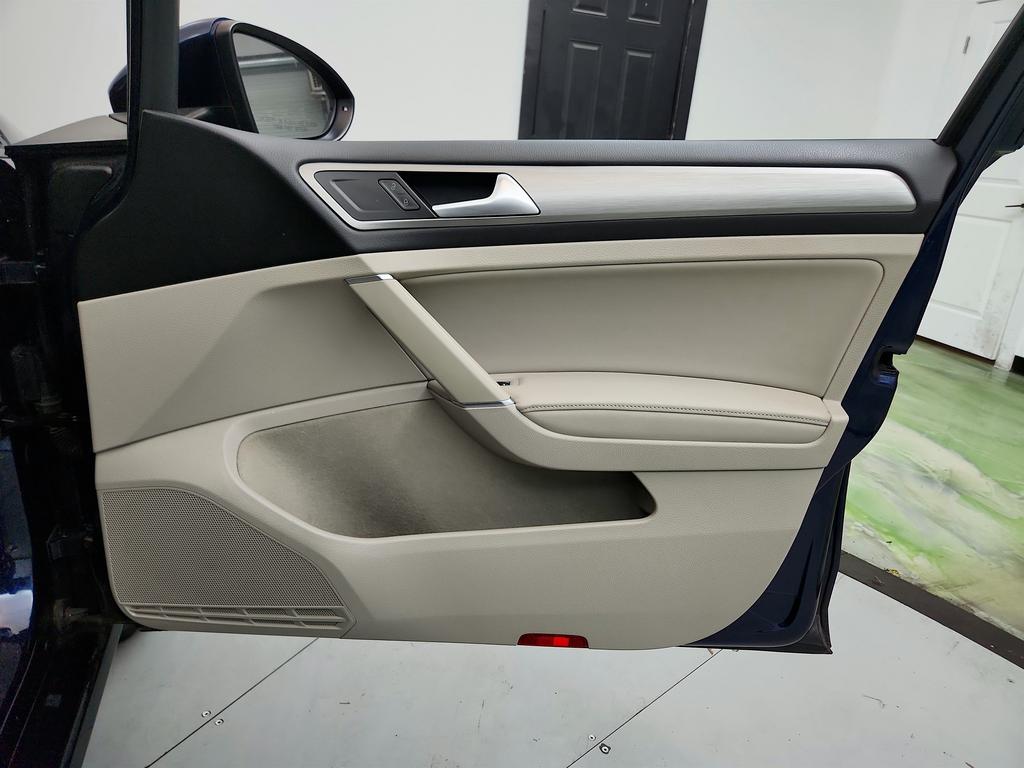 2015 Volkswagen Golf - $5,250