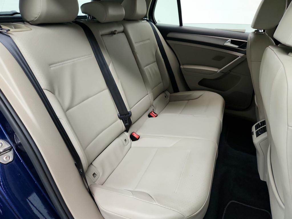 2015 Volkswagen Golf - $5,250