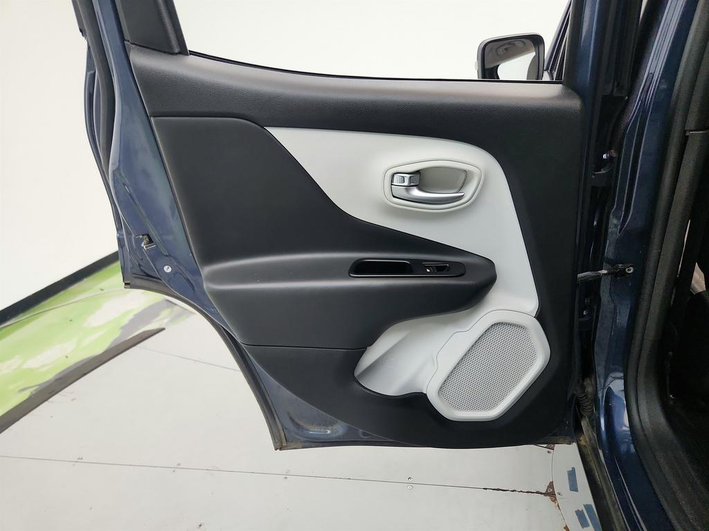 2022 Jeep Renegade - $14,450