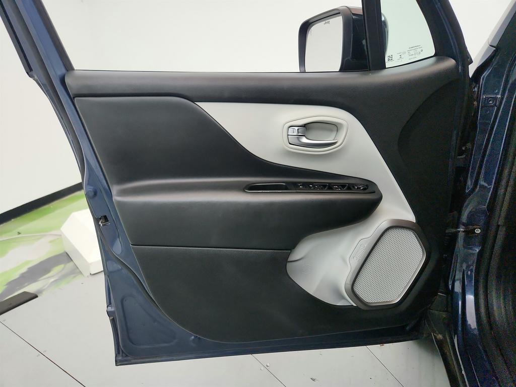 2022 Jeep Renegade - $14,450