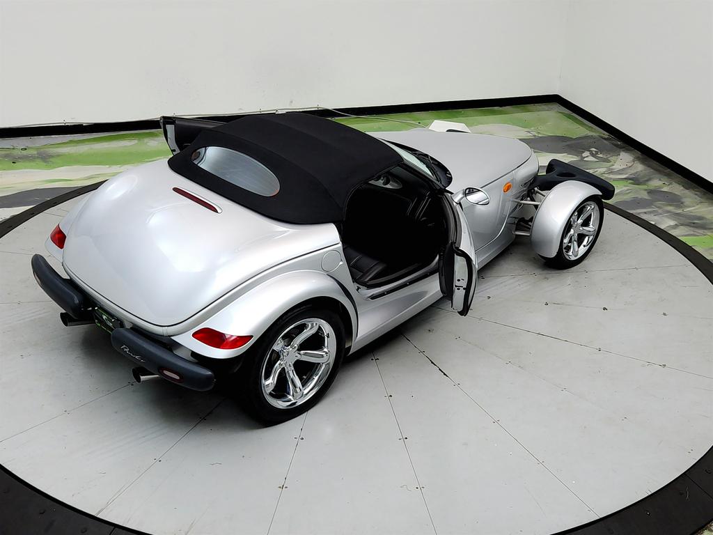 2001 Chrysler Prowler - $26,945