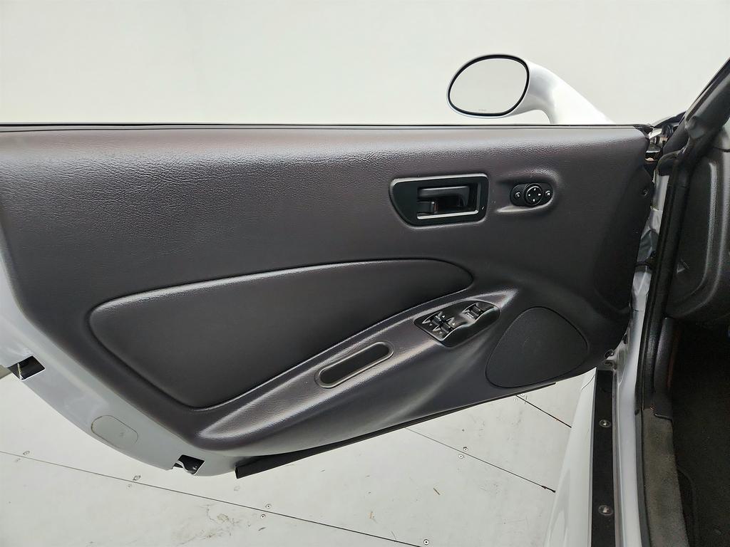 2001 Chrysler Prowler - $26,945