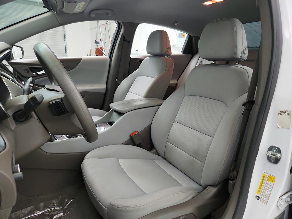 2020 Chevrolet Malibu - $11,950