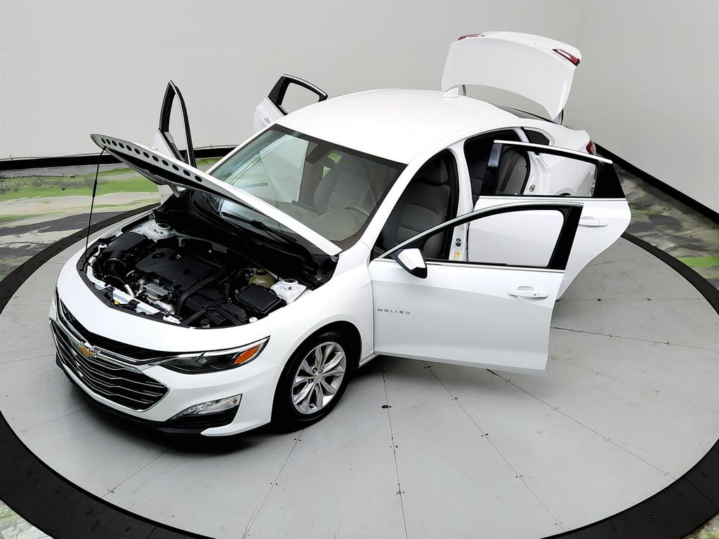 2020 Chevrolet Malibu - $11,950
