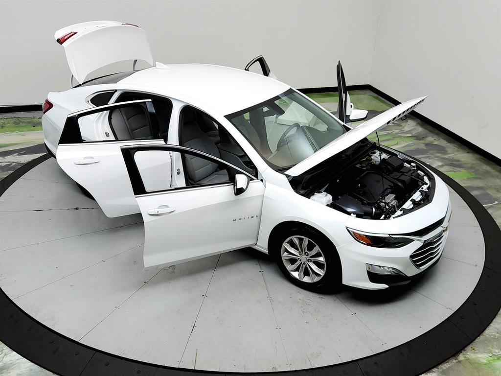 2020 Chevrolet Malibu - $11,950