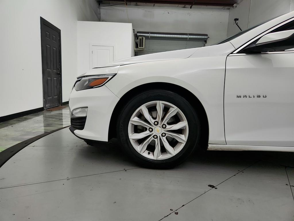 2020 Chevrolet Malibu - $11,950