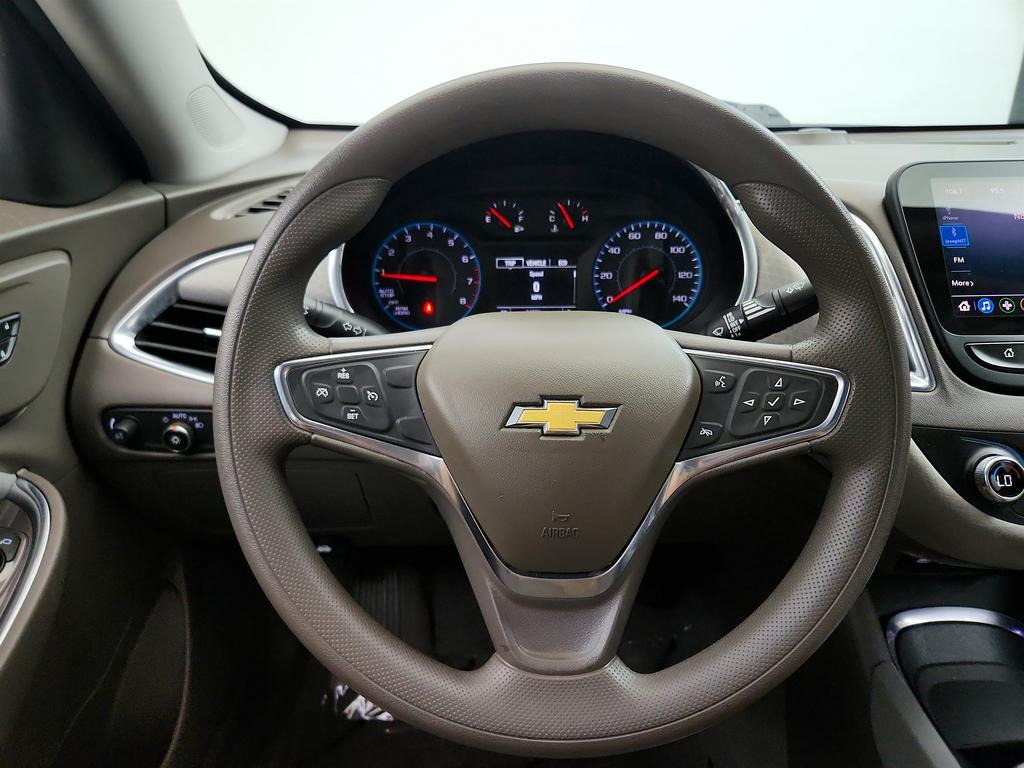 2020 Chevrolet Malibu - $11,950