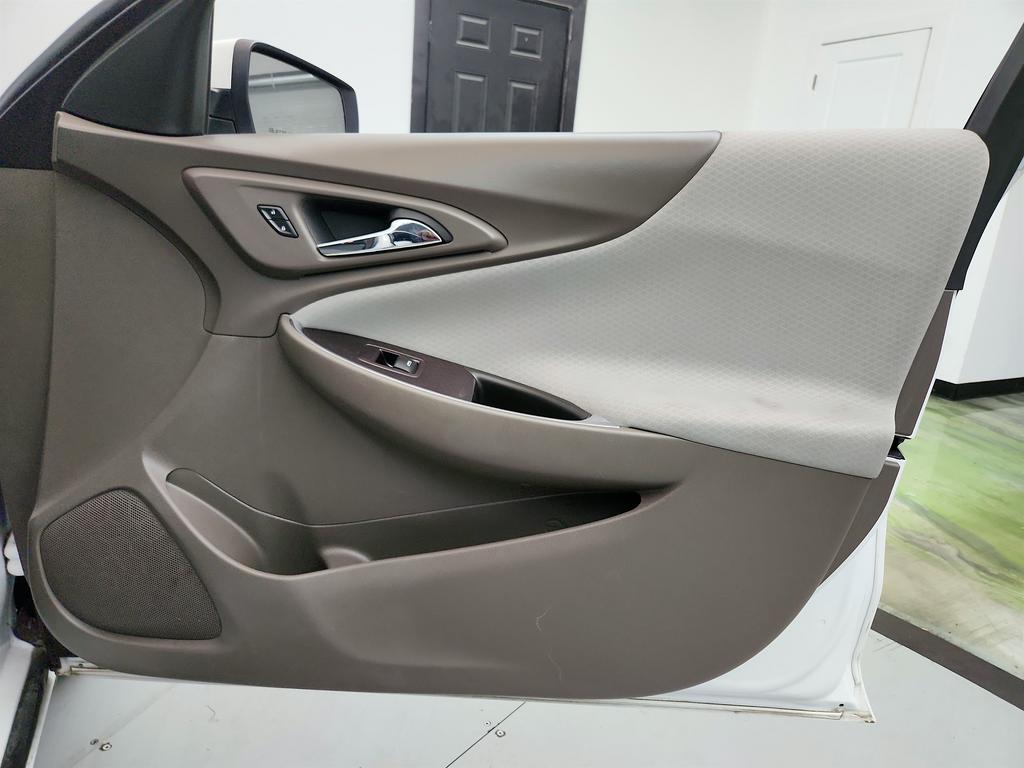 2020 Chevrolet Malibu - $11,950