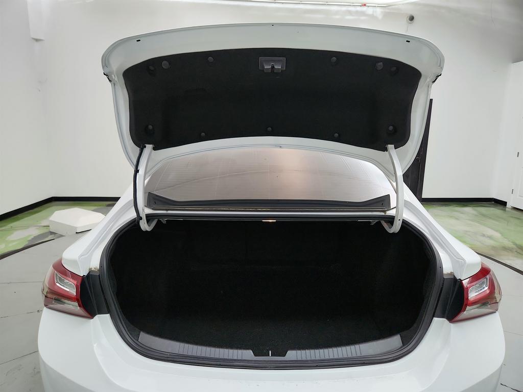 2020 Chevrolet Malibu - $11,950