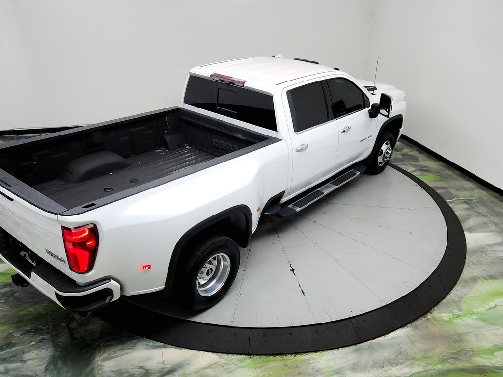 2021 Chevrolet Silverado - $43,595