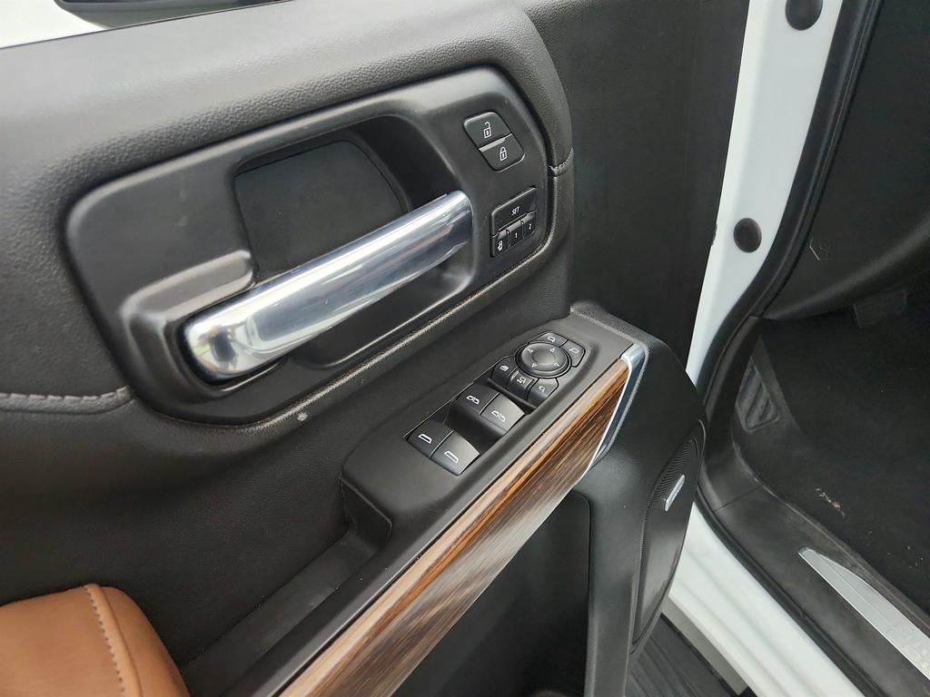 2021 Chevrolet Silverado - $43,295