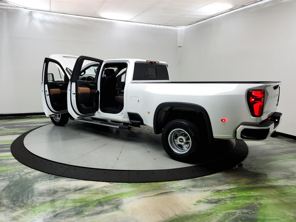 2021 Chevrolet Silverado - $43,595