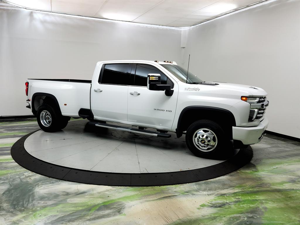 2021 Chevrolet Silverado - $43,595