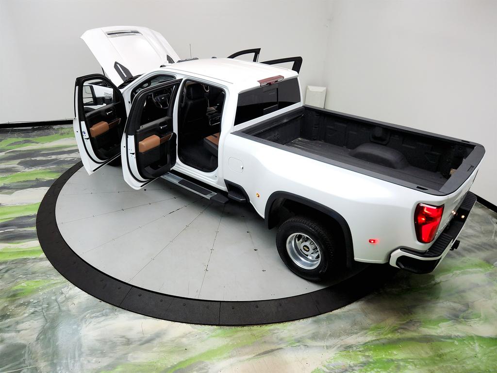 2021 Chevrolet Silverado - $43,595