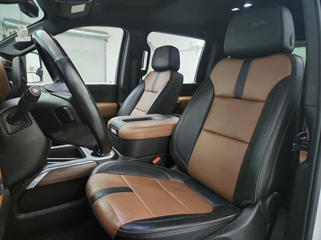 2021 Chevrolet Silverado - $43,595