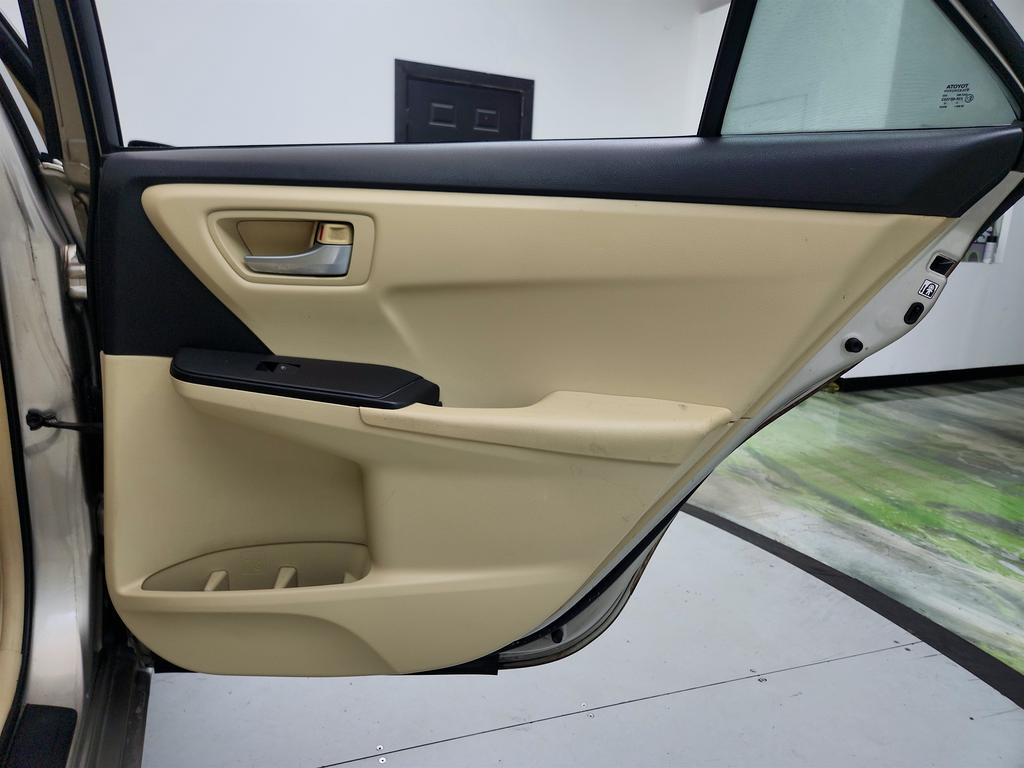 2017 Toyota Camry - $12,650