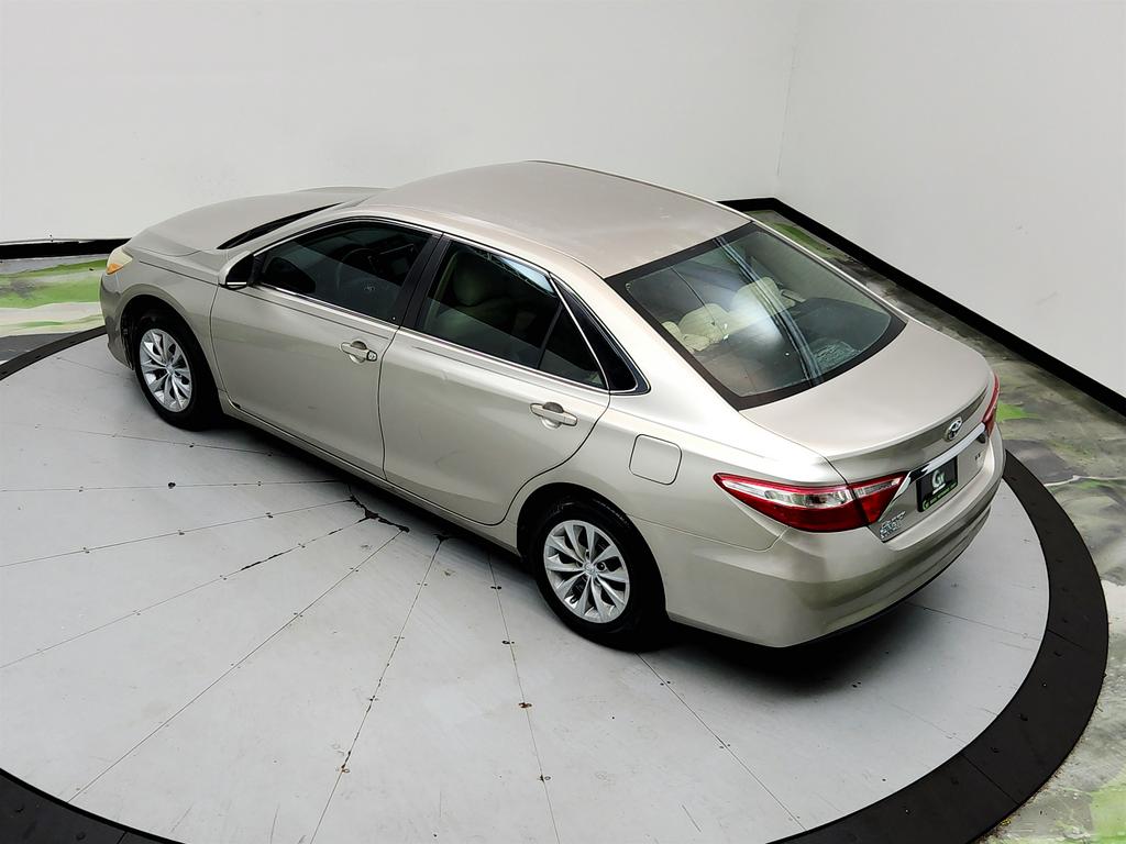2017 Toyota Camry - $12,650