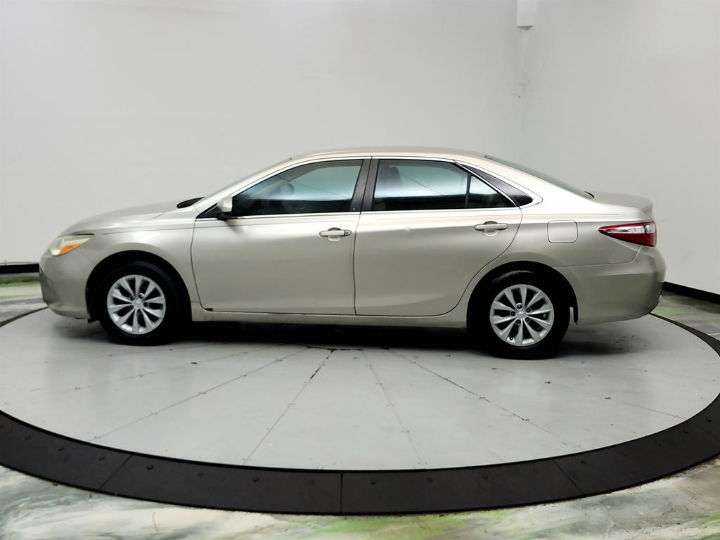 2017 Toyota Camry - $12,650