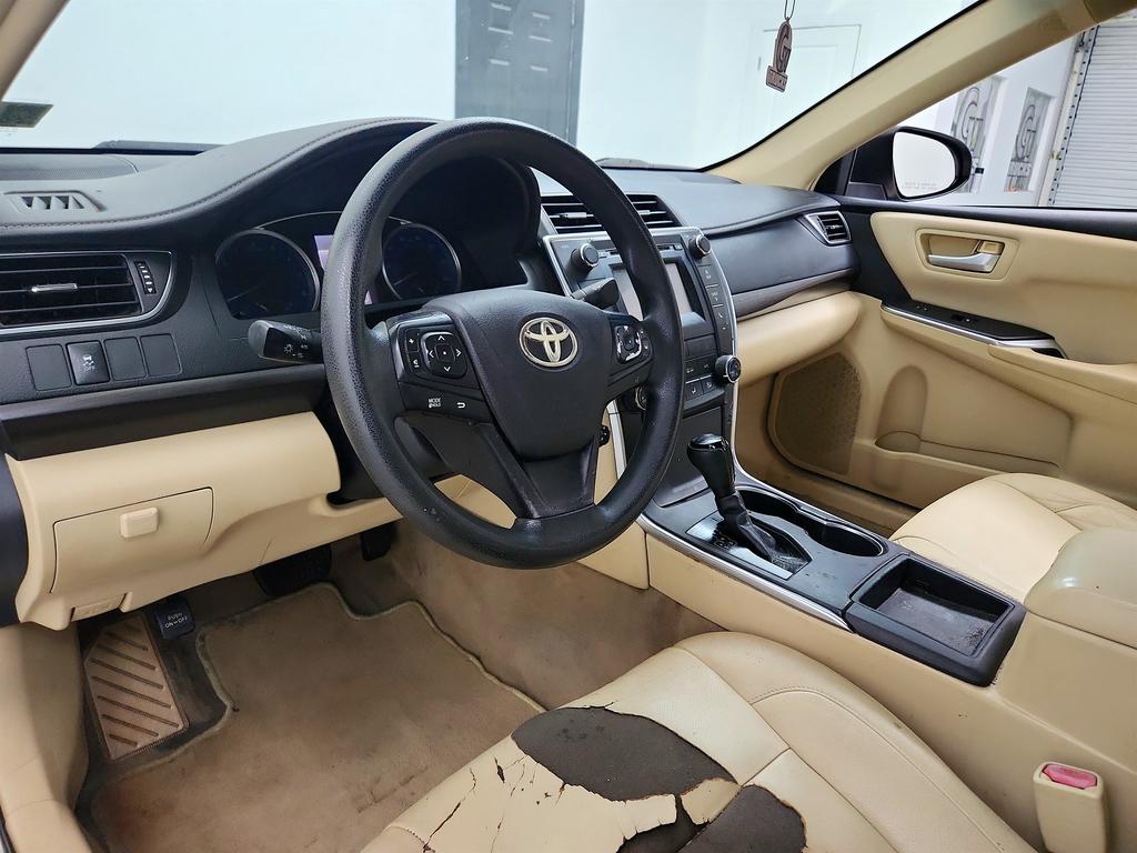 2017 Toyota Camry - $12,650