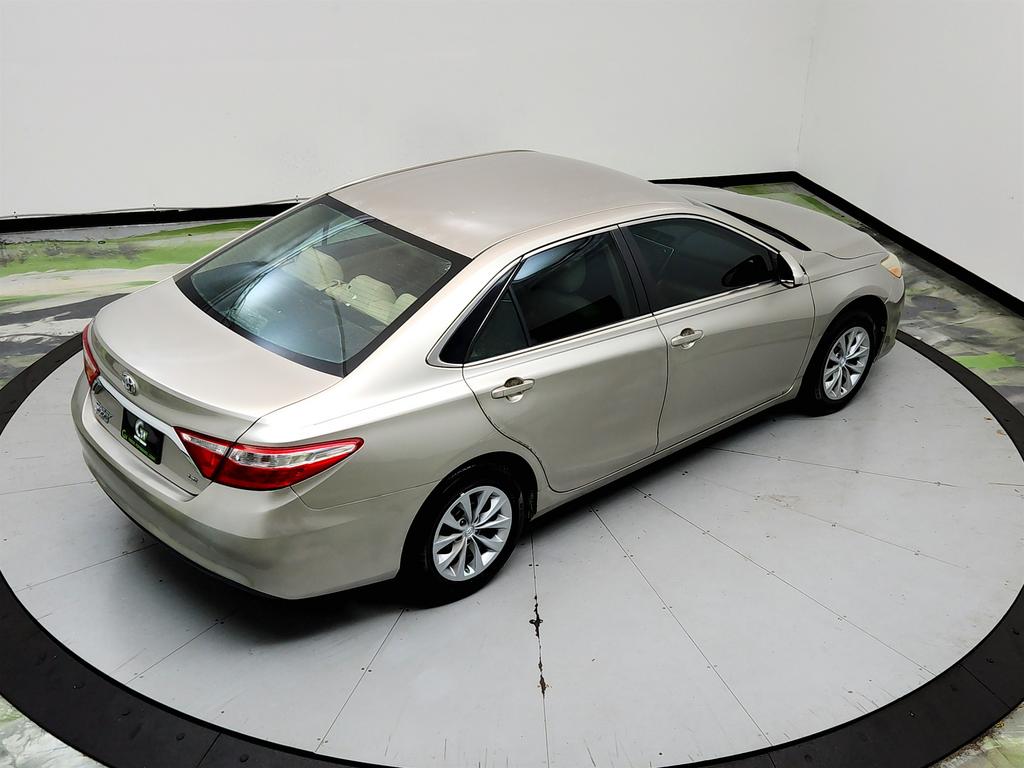 2017 Toyota Camry - $12,650