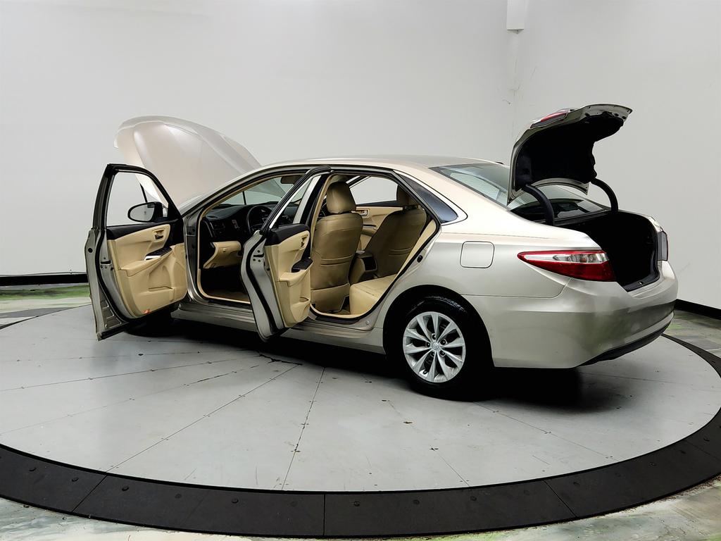 2017 Toyota Camry - $12,650