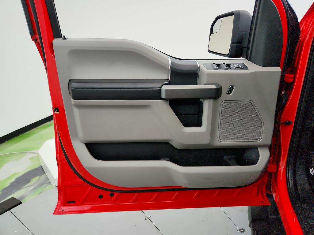 2016 Ford F150 - $15,350
