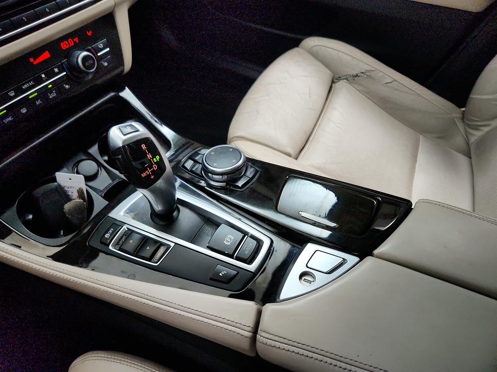 2015 BMW 5 Series - $9,250